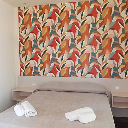 Adua - Center 3*